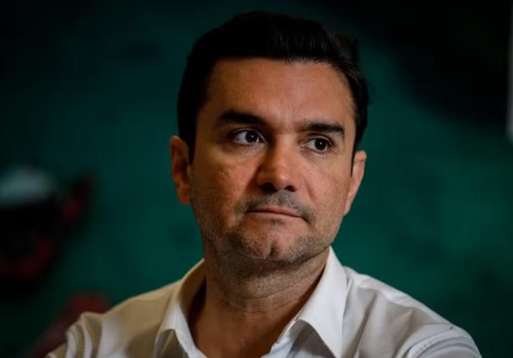 Celso Sabino deixa Ministério do Turismo e volta à Câmara