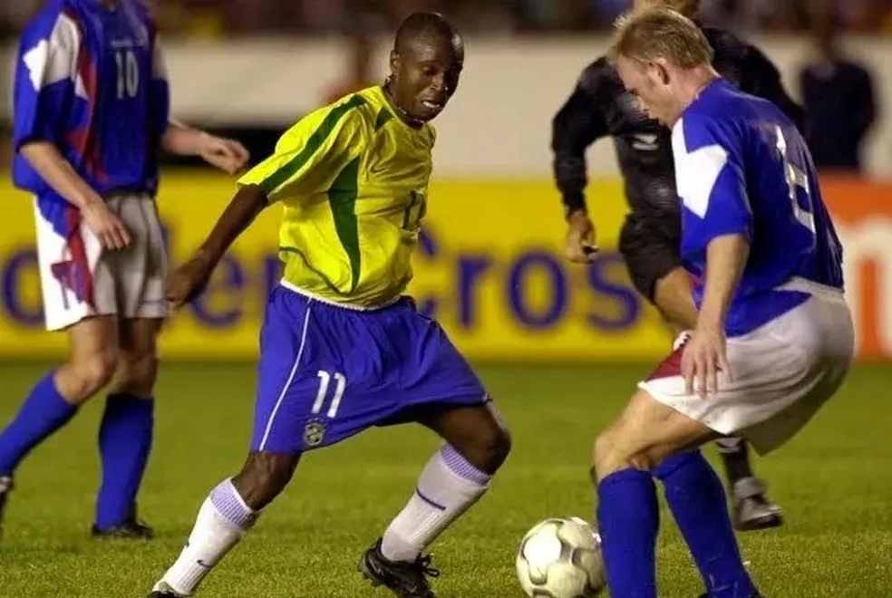 Brasil x Islândia, no Verdão, em amistoso preparatório para a Copa do Mundo de 2002