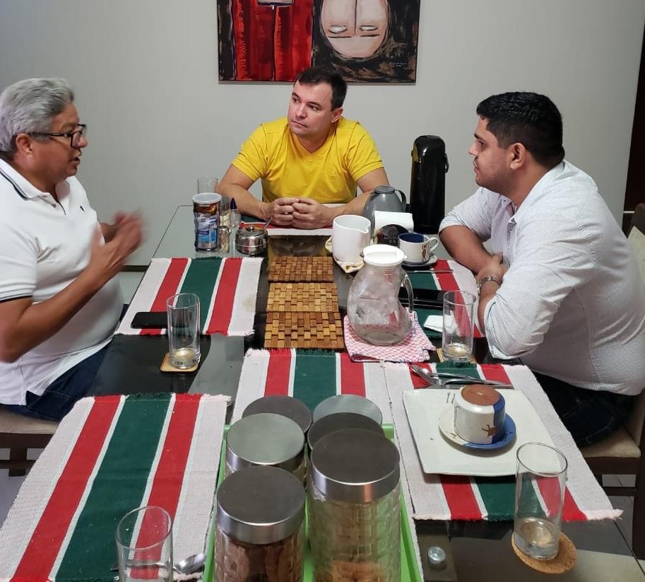 Gilberto Paixão e Fábio Novo em reunião