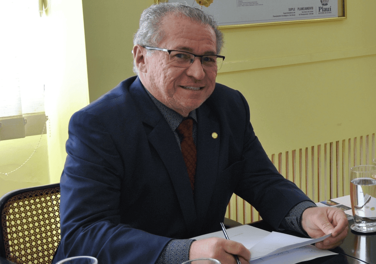 Deputado Federal Assis Carvalho