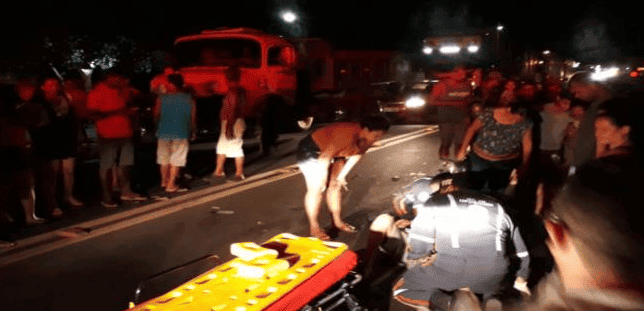 Mototaxista sofre dois acidentes em um dia e fica gravemente ferido