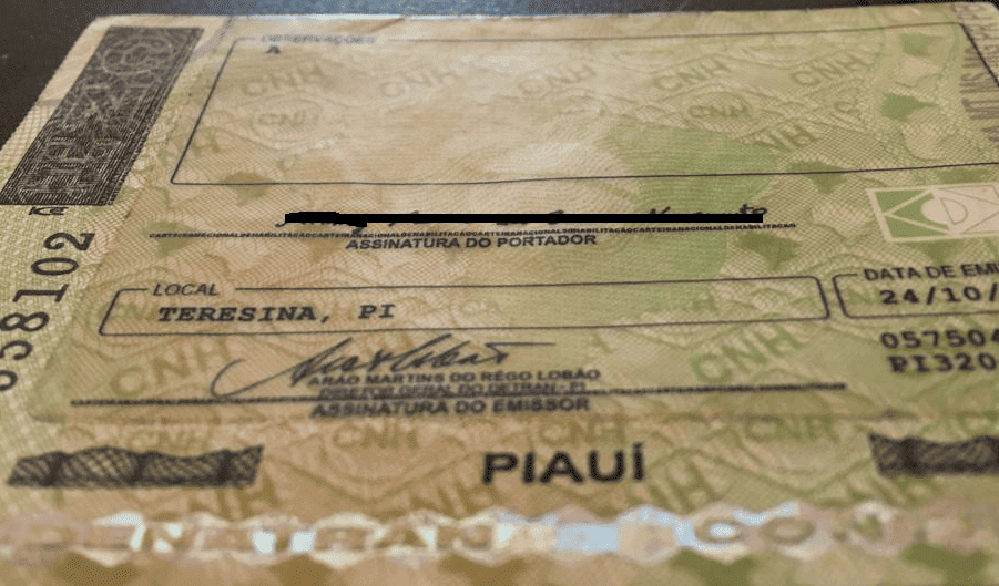 CNH emitida pelo Detran do Piauí