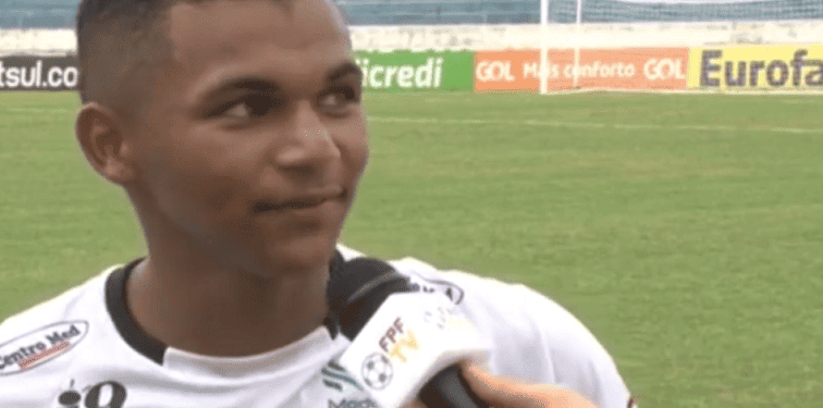 Daniel Bagaceira, jogador do River-PI