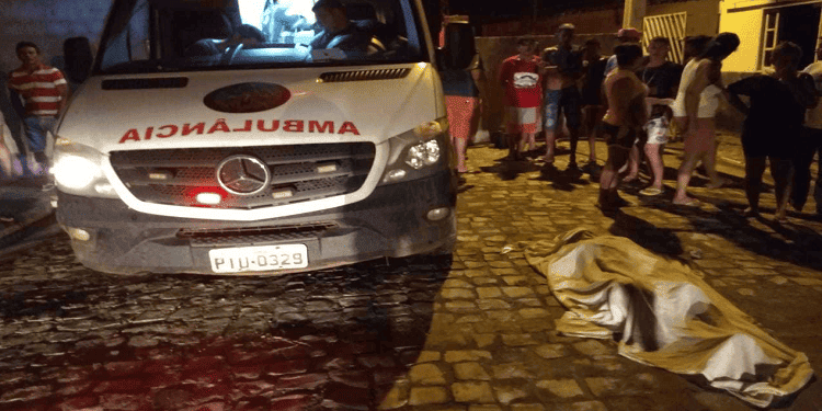 Cadeirante morre queimada durante incêndio em residência