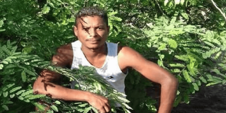 Homem é morto com 10 tiros na porta de casa