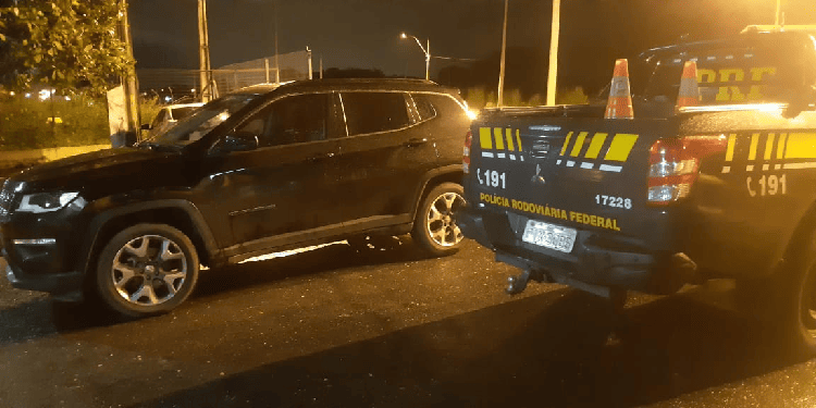 Empresário é preso com veículo de luxo roubado