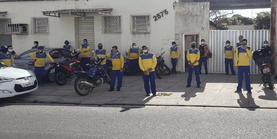 Funcionários dos Correios paralisam as atividades em Teresina