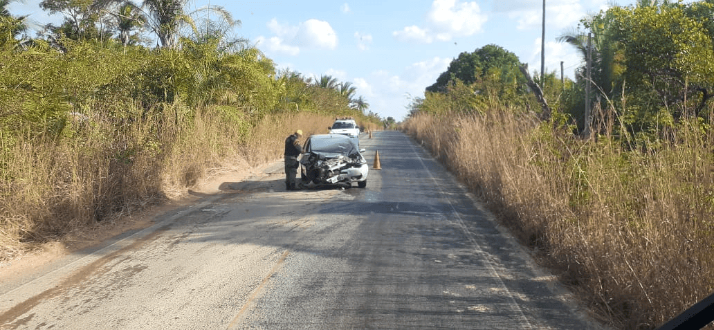 Acidente entre três veículos entre Nazária e Teresina