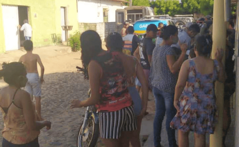 Idosa é encontrada morta debaixo de cama