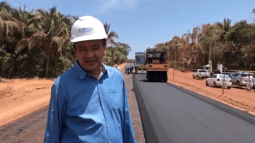 Governador visita obra de alargamento da PI-112