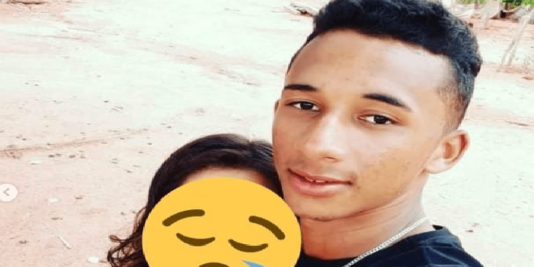 Samuel foi morto com um golpe de canivete ao dizer que votaria no candidato do PT