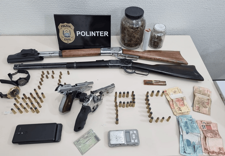 Pai e filho são presos em ação da Polícia Civil