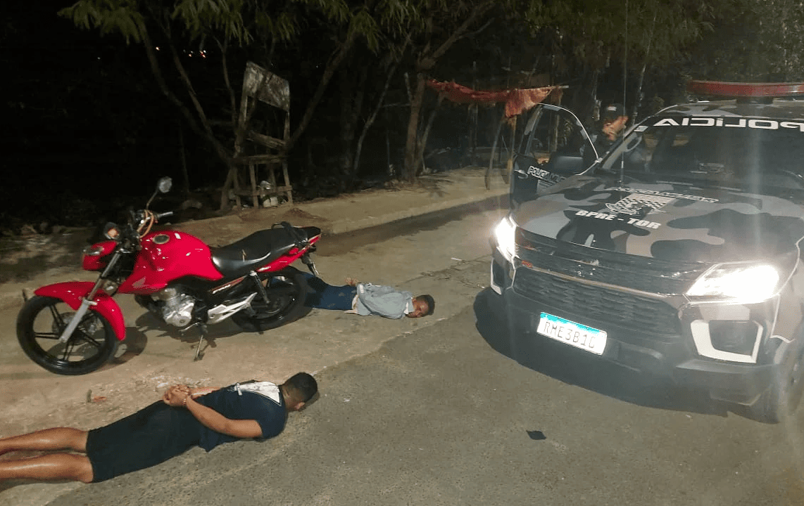 Dupla é presa após roubar delegado na zona Sul de Teresina