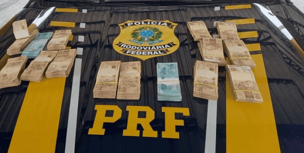 Motorista é preso com R$ 74 mil em espécie em Inhuma