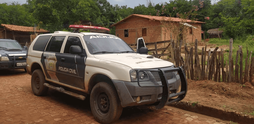 Bebê de 1 mês morre durante briga dos pais
