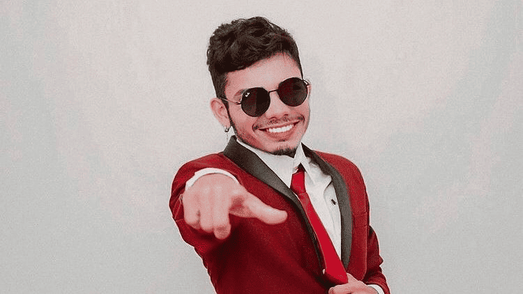 Cantor de forró morre após show no Ceará