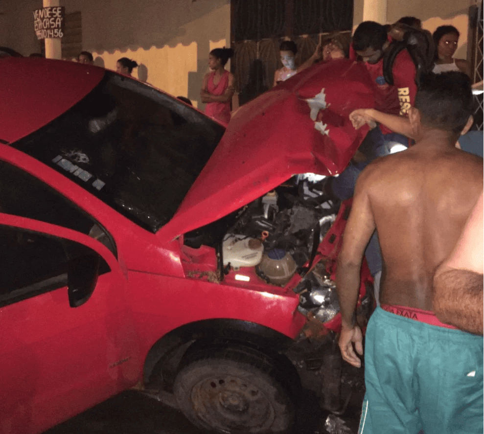 Ex-vereador fica ferido em acidente de carro em Barras