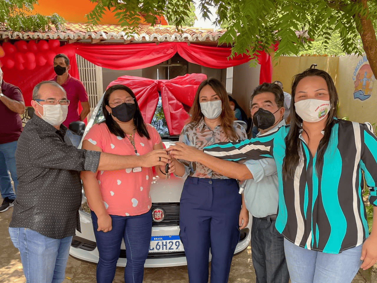 Rejane Dias entrega equipamentos para Conselho Tutelar de Nazária