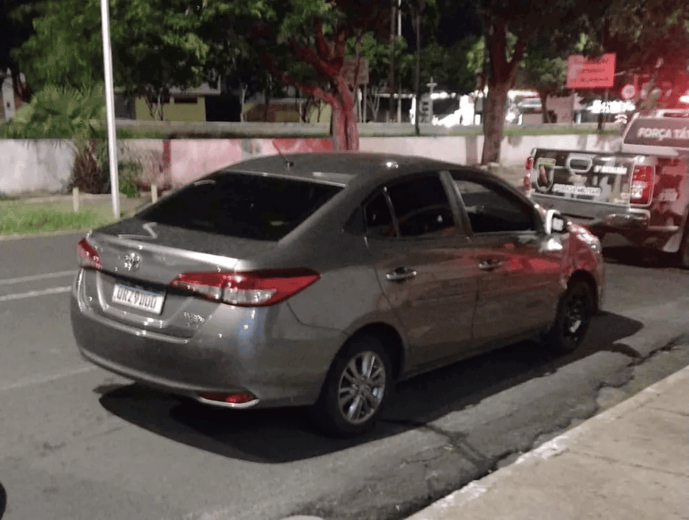 O carro foi roubado de um policial militar reformado