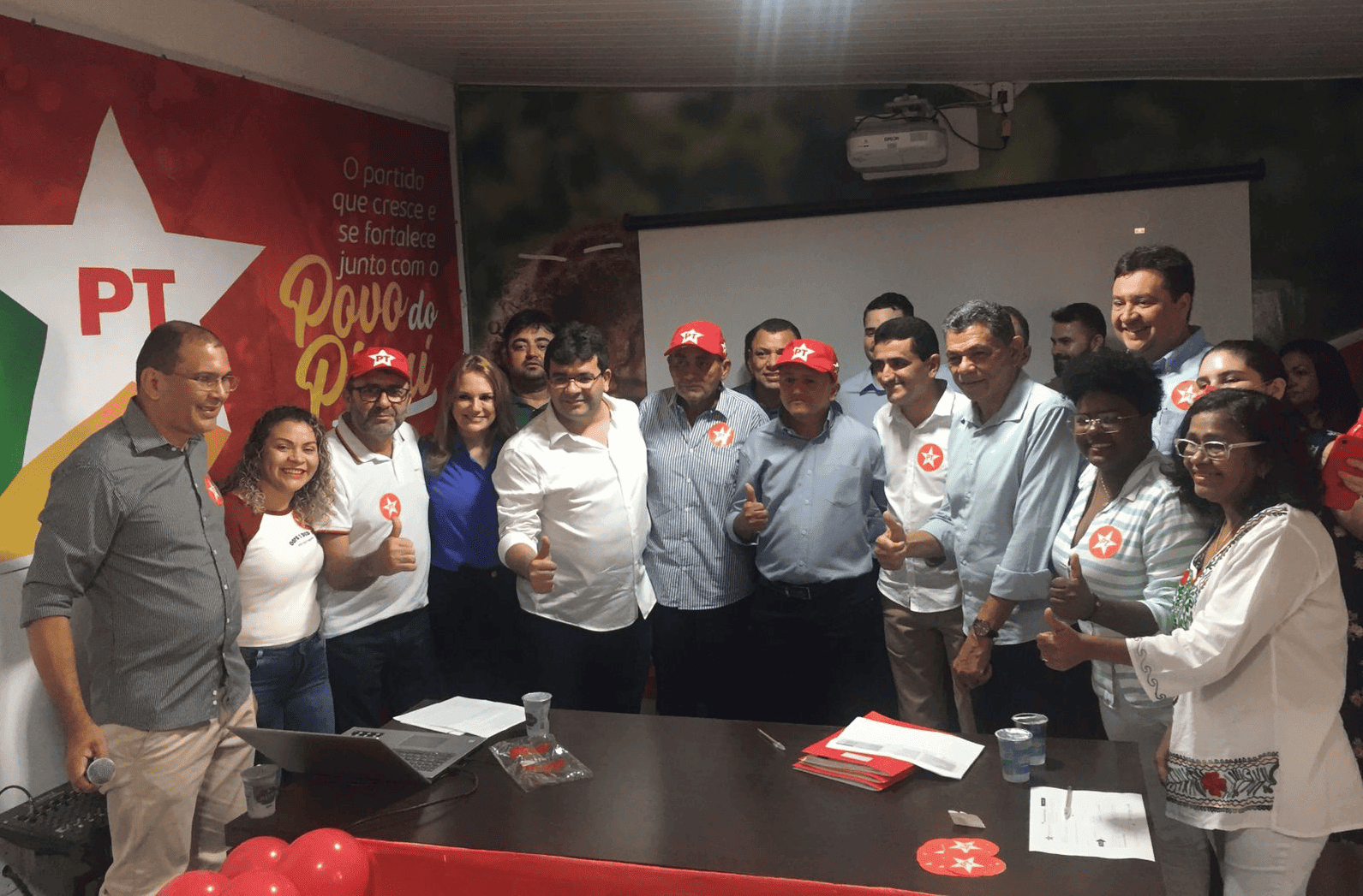 Mais três prefeitos se filiam ao PT no Piauí