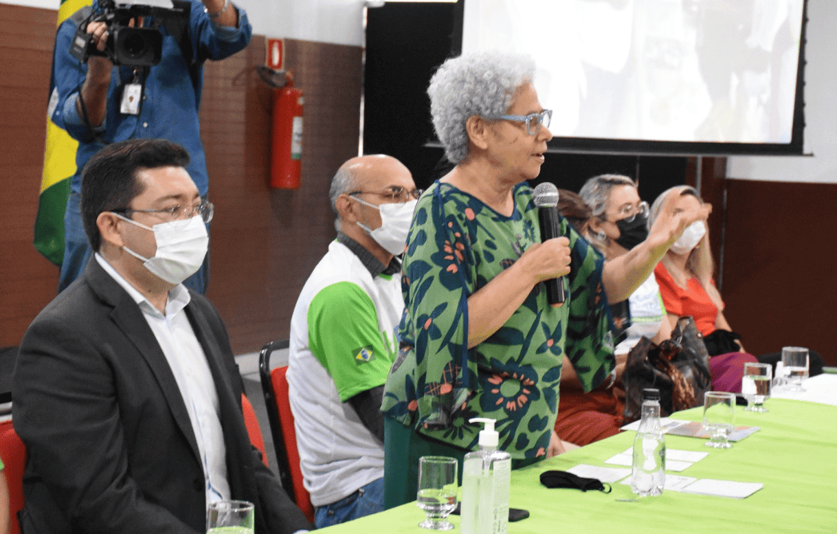 Governadora Regina Sousa