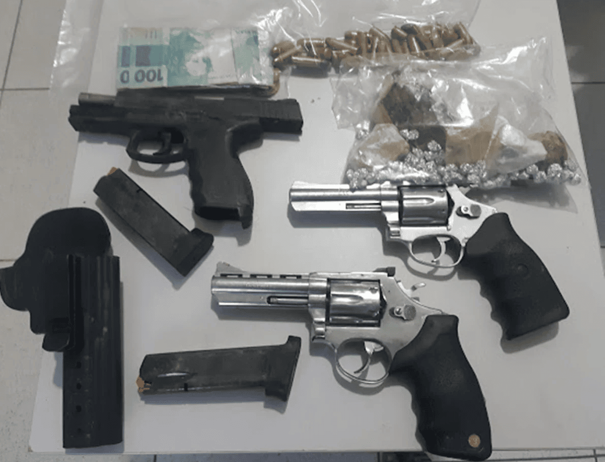 Material apreendido pela polícia