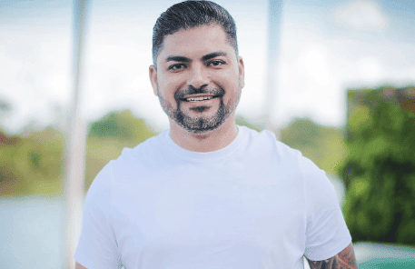 Candidato a deputado federal Thiago Duarte
