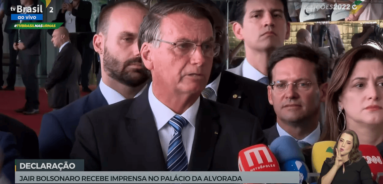 Bolsonaro faz rápido pronunciamento dois dias após perder as eleições