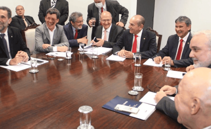 Reunião discute orçamento 2023
