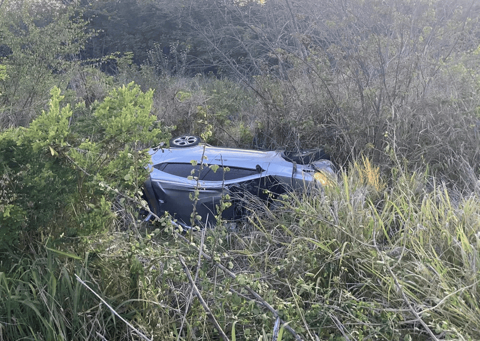 Carro do professor Kássio capotou três vezes