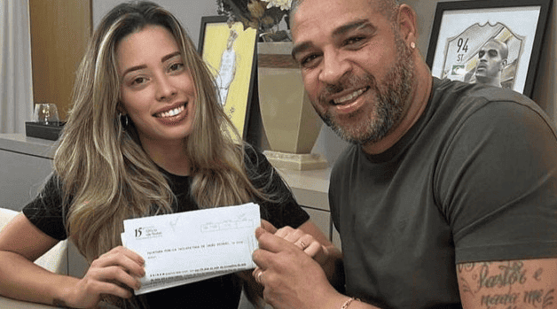 Adriano Imperador e Micaela Mesquita