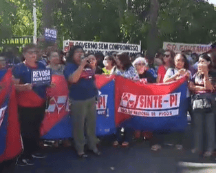 Manifestação dos professores em Teresina