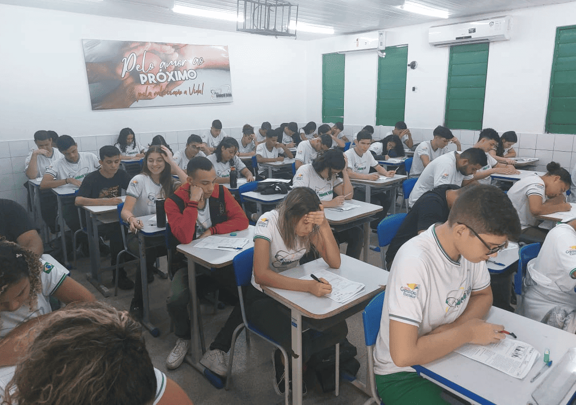 Sala de aula de escola da rede estadual de educação