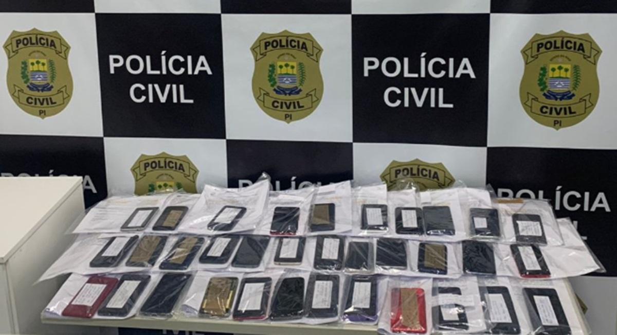 Os aparelhos foram recuperados em ações policiais