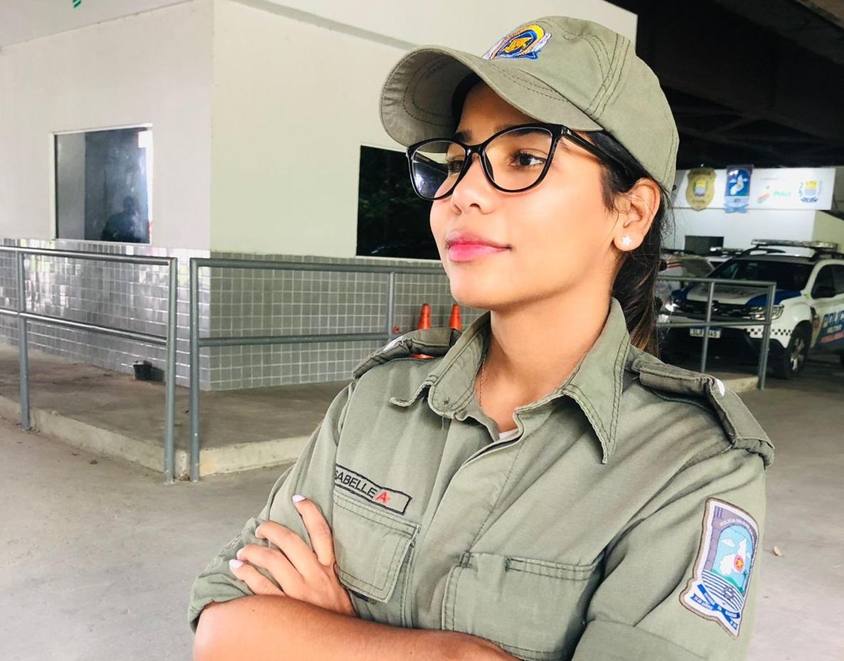 Policial militar Isabele Moreira