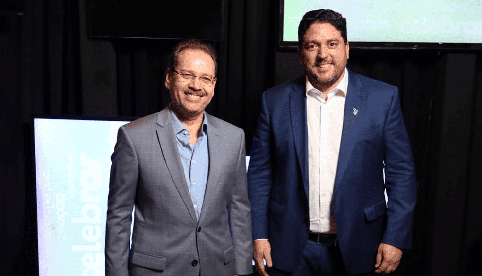 Secretário de Administração, Samuel Nascimento e o Diretor do Grupo Claudino João Claudino Junior