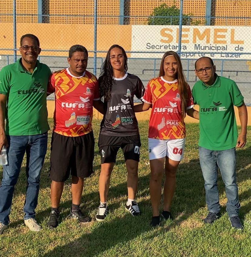 CUFA entregou os novos uniformes aos times semifinalistas