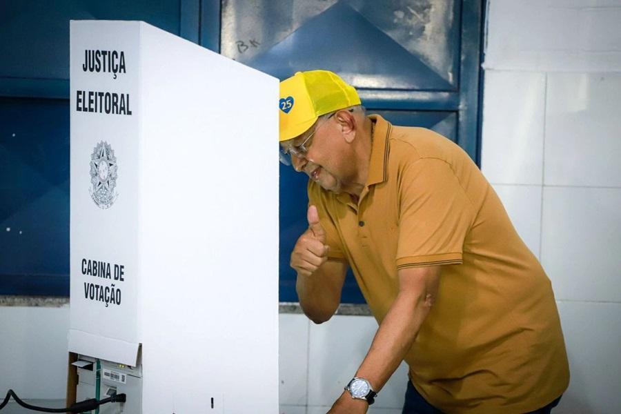 Dr. Pessoa durante a votação