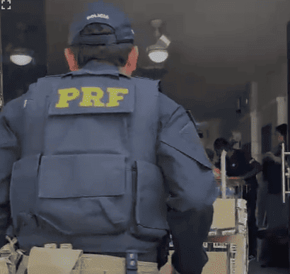 Policia Rodoviária Federal em ação social