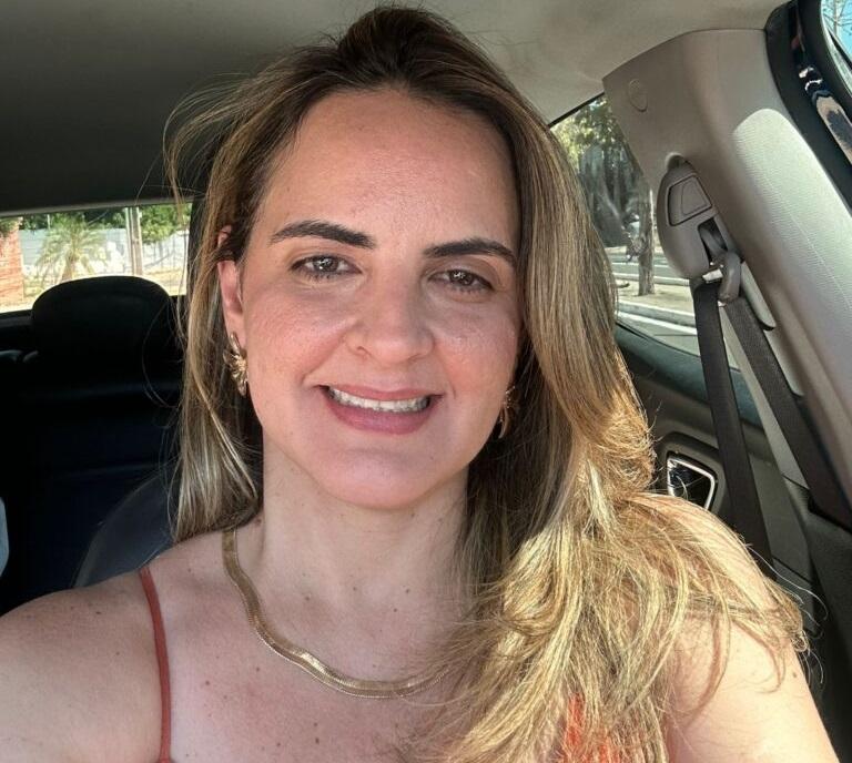 Aranucha Brito desiste de exoneração e vai continuar na direção do HUT