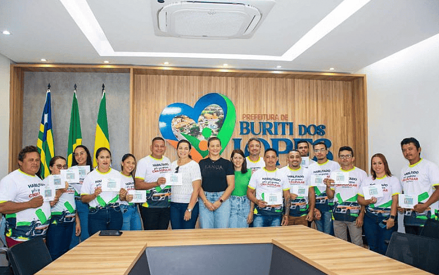 Prefeitura de Buriti dos Lopes entrega Novas CNHs pelo programa CNH Popular