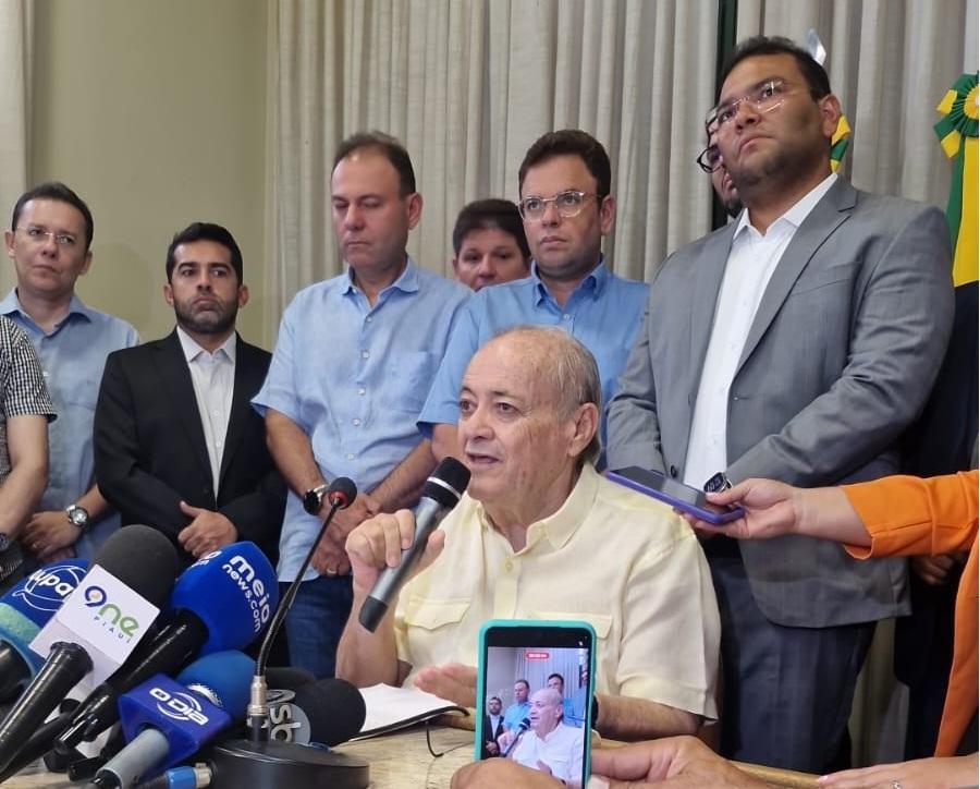Prefeito Silvio Mendes anuncia suspensão do pagamento do IPTU