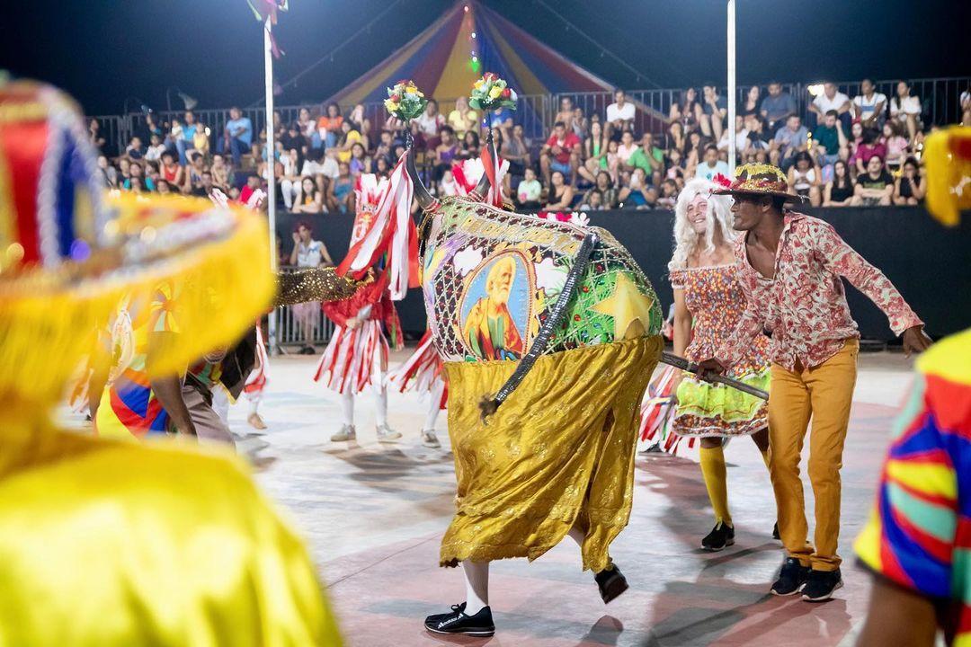 Apresentação de Bumba-meu-boi no 45º Encontro de Folguedos do Piauí
