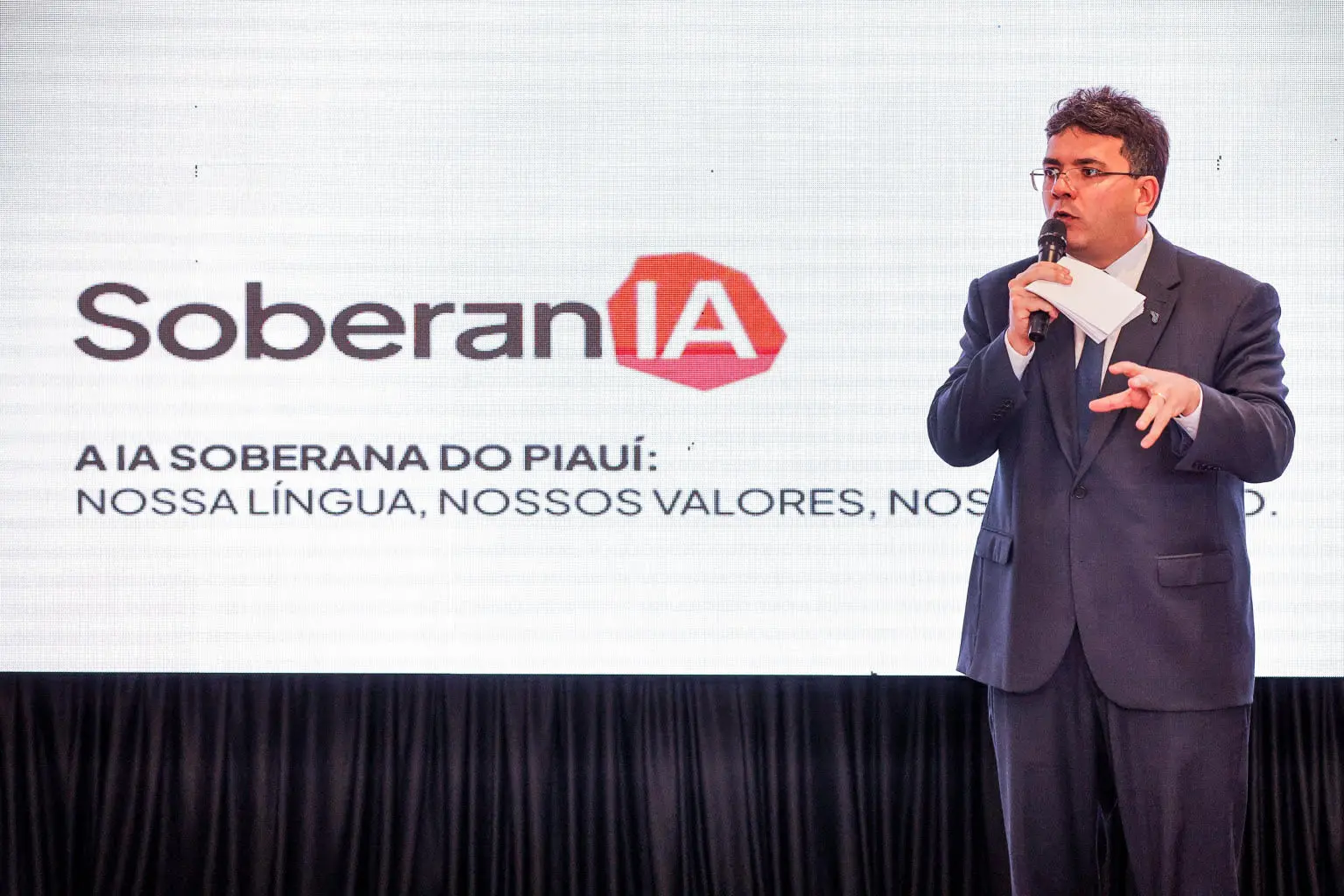 Rafael Fonteles lança SoberanIA, o maior modelo de IA em português para uso comercial