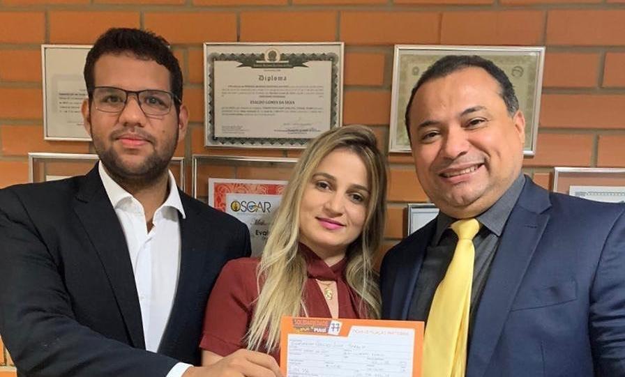Germano Coelho, Josiene Campelo e o deputado Evaldo Gomes