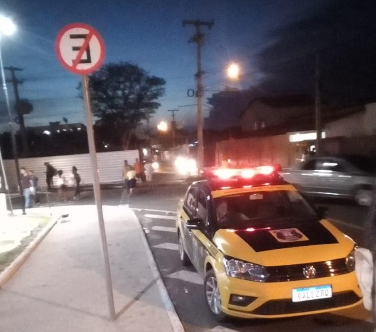 Leitor registrou o flagra em foto e vídeo