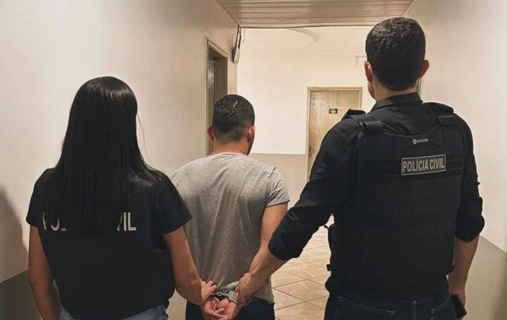 Suspeito de furtar R$ 70 mil em aparelhos celulares