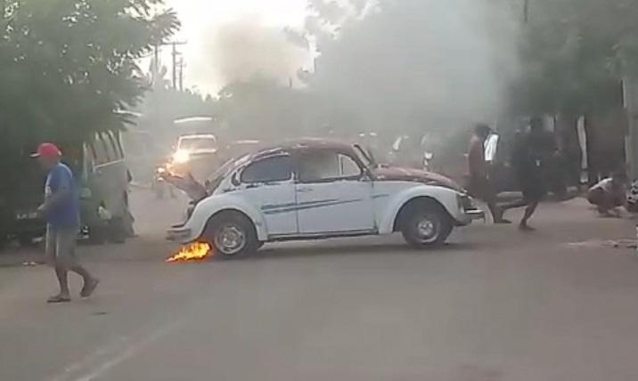 Veículo em chamas