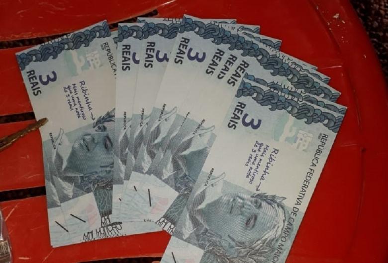 Notas de R$ 3 com imagem do prefeito de Campo Maior