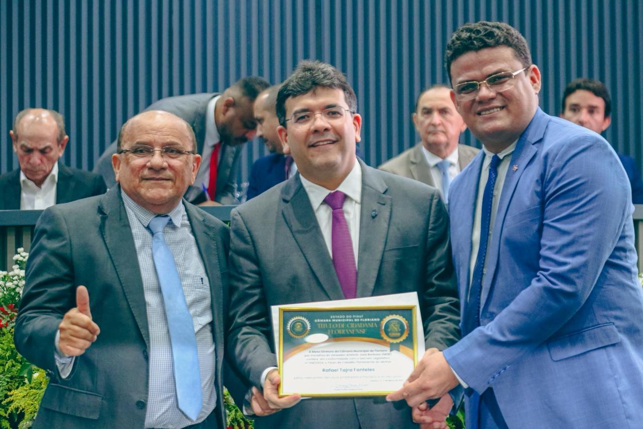 Governador Rafael Fonteles recebe o título de cidadão florianense